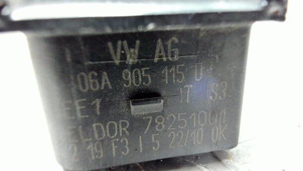 Foto: ZÜNDSPULE eines VW Passat Variant 1.8 5V Turbo Liftback