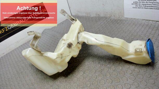 Foto: SCHEIBENWASCHBEHÄLTER eines VW Passat Variant 1.8 5V Turbo Liftback