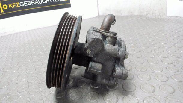 Foto: PUMPE SERVOLENKUNG eines VW Passat Variant 1.8 5V Turbo Liftback