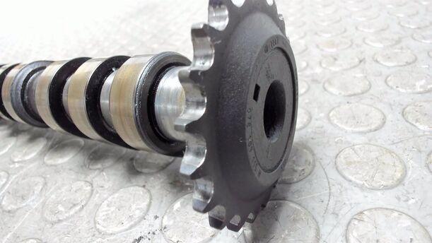 Foto: EINLASSNOCKENWELLE eines VW Passat Variant 1.8 5V Turbo Liftback
