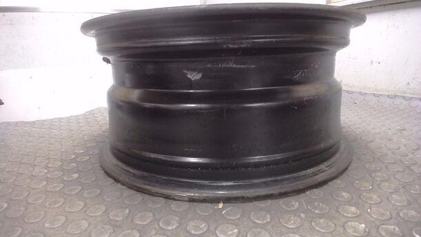 Foto: STAHLFELGE 7X16 ET39 eines Alfa Romeo Mito 1.4 16V Liftback