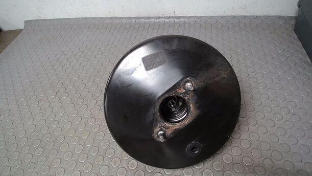 Foto: BREMSKRAFTVERSTÄRKER eines Opel Corsa 1.2 16V Liftback