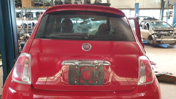 Foto: HECKKLAPPE / HECKDECKEL eines Fiat 500 1.4 16V Dualogic Liftback