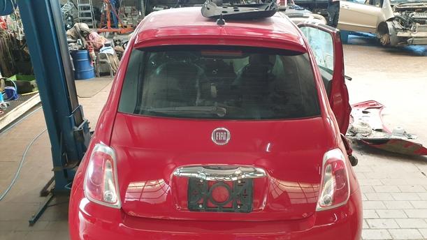 Foto: HECKKLAPPE / HECKDECKEL eines Fiat 500 1.4 16V Dualogic Liftback