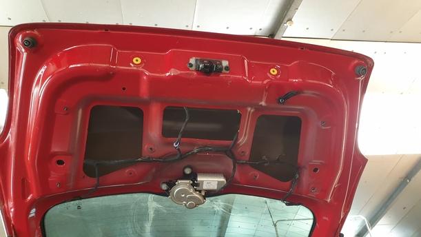 Foto: HECKKLAPPE / HECKDECKEL eines Fiat 500 1.4 16V Dualogic Liftback