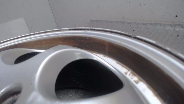 Foto: ALUFELGE 5,5X15 ET45 eines Mini (BMW) Mini Liftback