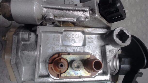 Foto: DROSSELKLAPPE / DROSSELKLAPPENSTUTZEN eines VW Polo 45 Liftback