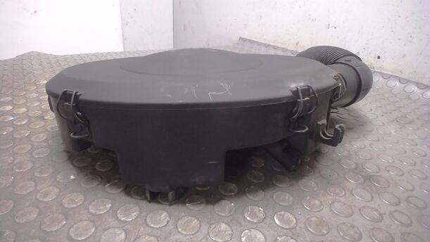 Foto: LUFTFILTERKASTEN eines VW Polo 45 Liftback