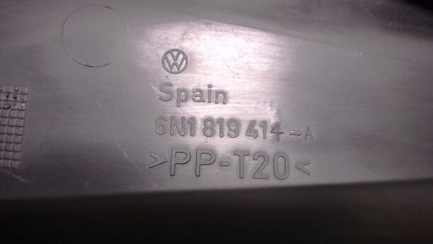 Foto: WINDLAUF / WASSERABWEISER eines VW Polo 45 CLX