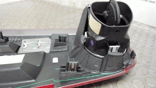 Foto: BLENDE / ABDECKUNG ARMATURENBRETT eines Fiat 500 1.4 16V Dualogic CLX