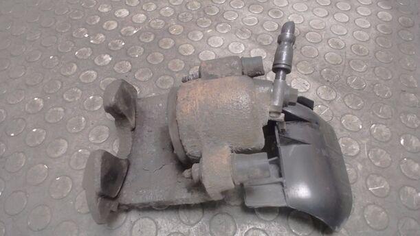 Foto: BREMSSATTEL VORNE LINKS eines VW Polo 45 CLX