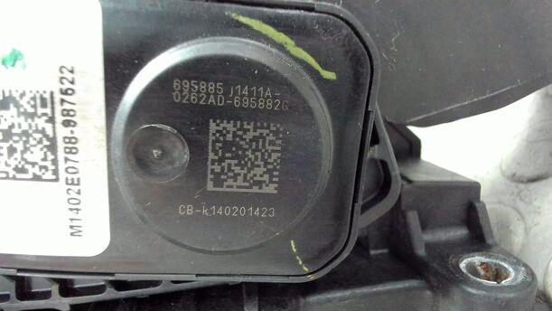 Foto: GASPEDAL ( VOLLAUTOMATIK / BENZIN ) eines Fiat 500 1.4 16V Dualogic CLX