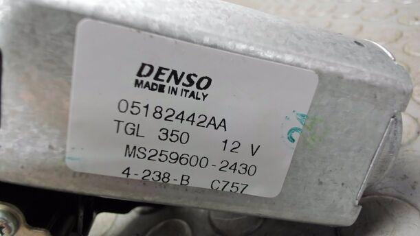 Foto: SCHEIBENWISCHERMOTOR HINTEN eines Fiat 500 1.4 16V Dualogic CLX