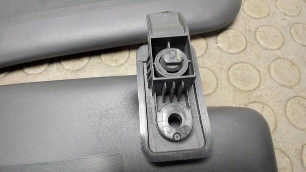 Foto: SONNENBLENDENPAAR eines Fiat 500 1.4 16V Dualogic CLX