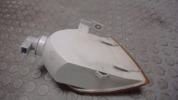 Foto: BLINKER VORNE LINKS eines VW Polo 45 CLX