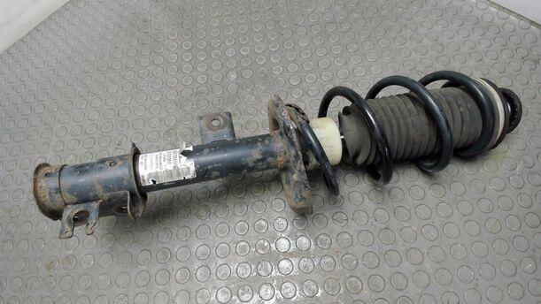 Foto: FEDERBEIN VORNE LINKS eines Fiat 500 1.4 16V Dualogic CLX