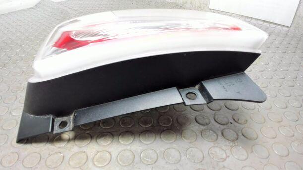Foto: HECKLEUCHTE / RÜCKLICHT RECHTS eines Fiat 500 1.4 16V Dualogic