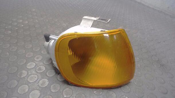 Foto: BLINKER RECHTS eines VW Polo 45