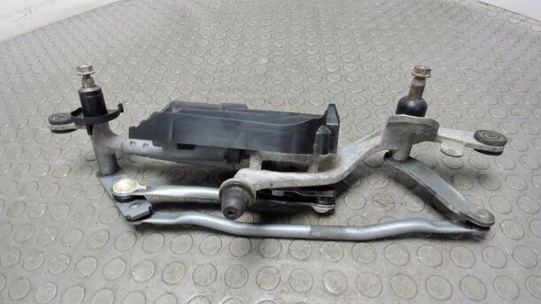 Foto: SCHEIBENWISCHERMOTOR VORNE eines Fiat 500 1.4 16V Dualogic