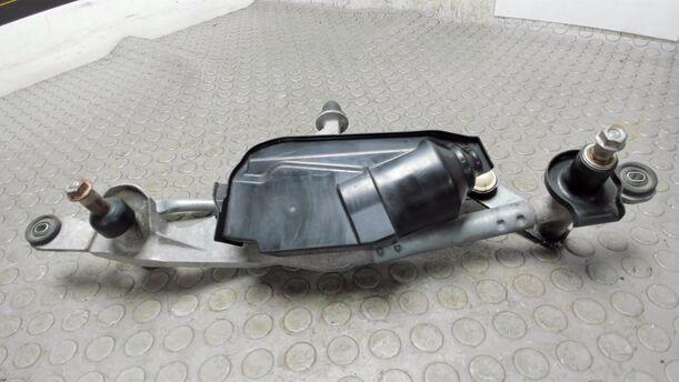 Foto: SCHEIBENWISCHERMOTOR VORNE eines Fiat 500 1.4 16V Dualogic