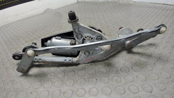 Foto: SCHEIBENWISCHERMOTOR VORNE eines Fiat 500 1.4 16V Dualogic