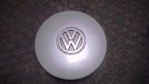Foto: RADKAPPE / NABENDECKEL eines VW Polo 45