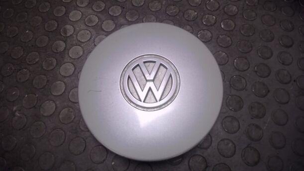 Foto: RADKAPPE / NABENDECKEL eines VW Polo 45