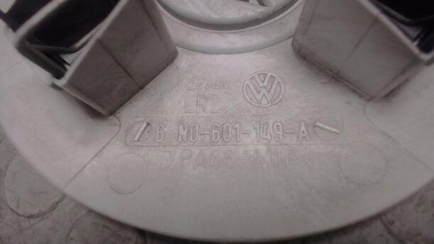 Foto: RADKAPPE / NABENDECKEL eines VW Polo 45