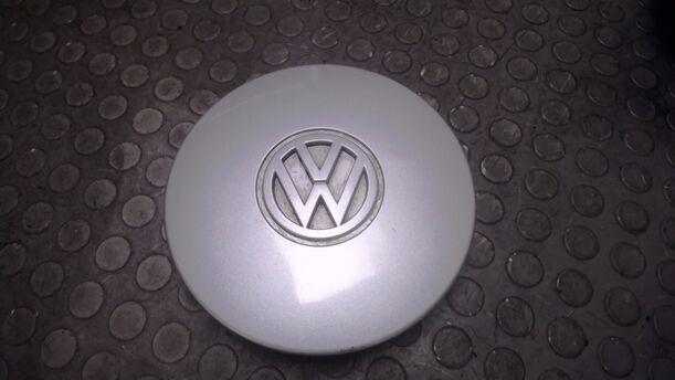 Foto: RADKAPPE / NABENDECKEL eines VW Polo 45