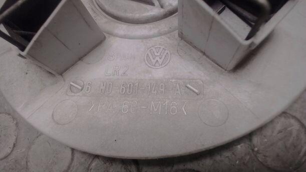 Foto: RADKAPPE / NABENDECKEL eines VW Polo 45