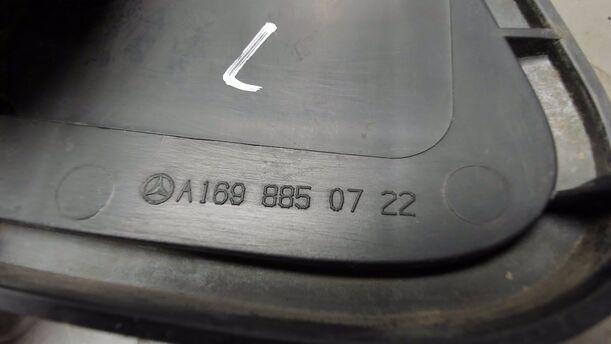 Foto: BLENDE NEBELSCHEINWERFER LINKS eines Mercedes-Benz A 180 CDI