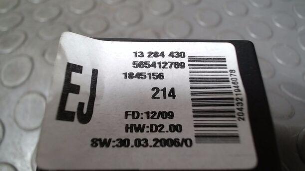 Foto: INFORMATIONSDISPLAY/ BILDSCHIRM eines Opel Corsa 1.2 16V