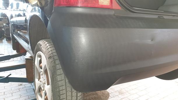 Foto: STOSSFÄNGER / STOßSTANGE HINTEN eines Kia Picanto 1.1