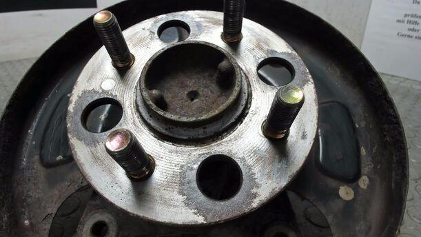 Foto: ACHSSCHENKEL / RADNABE HINTEN LINKS eines Kia Picanto 1.1