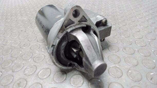 Foto: ANLASSER / STARTER eines Kia Picanto 1.1