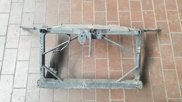 Foto: SCHLOSSTRÄGER / FRONTBLECH eines Mazda 6 Sport Kombi 2.0 CD DPF