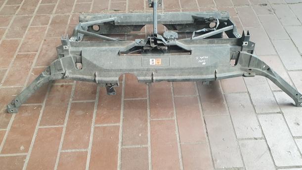 Foto: SCHLOSSTRÄGER / FRONTBLECH eines Mazda 6 Sport Kombi 2.0 CD DPF