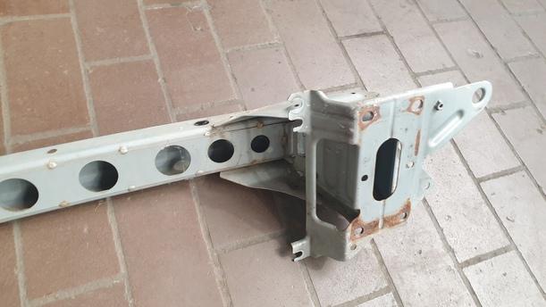 Foto: VERSTÄRKUNG VORNE eines Mazda 6 Sport Kombi 2.0 CD DPF