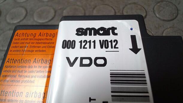 Foto: STEUERGERÄT AIRBAG/ AIRBAGSTEUERGERÄT eines Smart smart cdi