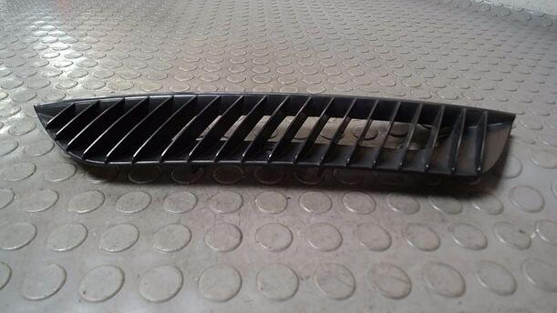 Foto: SERVICEGITTER LINKS eines Smart smart cdi