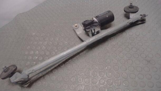 Foto: SCHEIBENWISCHERMOTOR VORN eines Volvo C70 2.5T