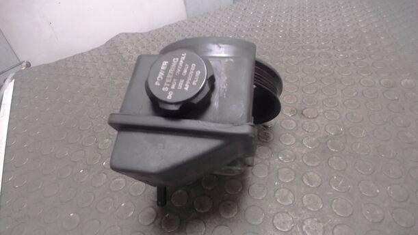 Foto: PUMPE SERVOLENKUNG eines Volvo C70 2.5T
