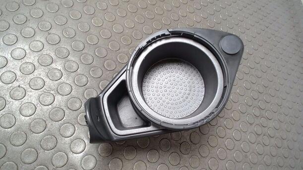 Foto: ABLAGEFACH MITTELKONSOLE eines Smart smart cdi