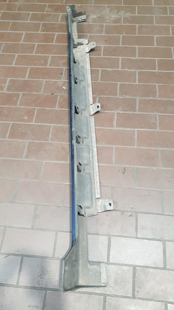 Foto: SCHWELLERBLENDE LINKS eines Honda Accord 2.2i-CTDi