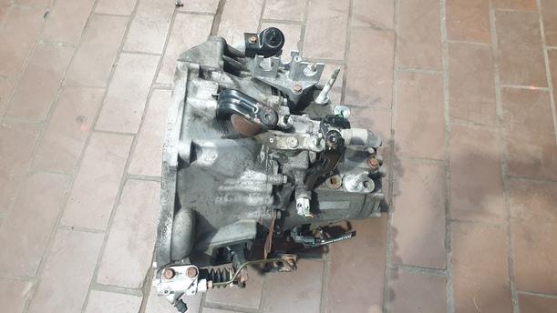 Foto: SCHALTGETRIEBE 6 GANG ( UNGEPRÜFT ) eines Honda Accord 2.2i-CTDi