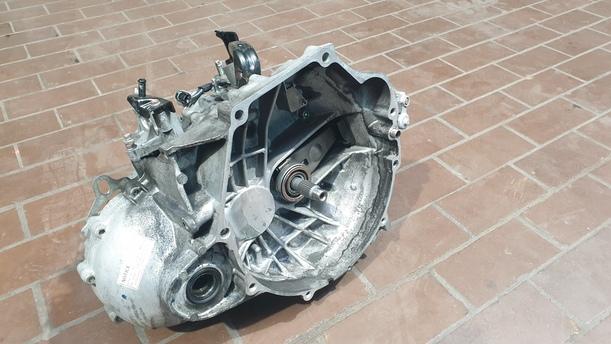 Foto: SCHALTGETRIEBE 6 GANG ( UNGEPRÜFT ) eines Honda Accord 2.2i-CTDi
