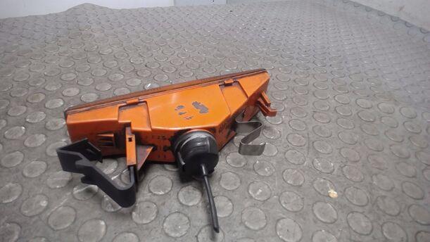 Foto: BLINKER / BLINKLEUCHTE LINKS eines Ford Sierra L