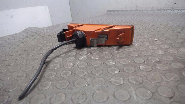 Foto: BLINKER / BLINKLEUCHTE LINKS eines Ford Sierra L