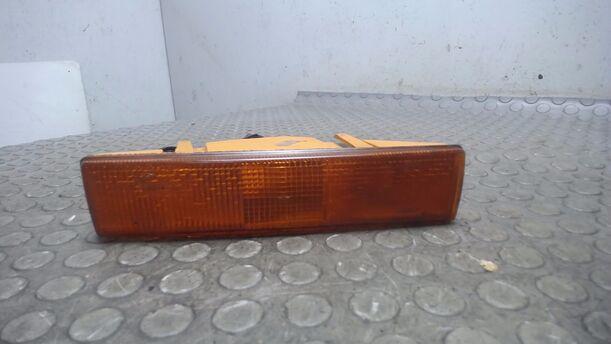 Foto: BLINKER / BLINKLEUCHTE  RECHTS eines Ford Sierra L