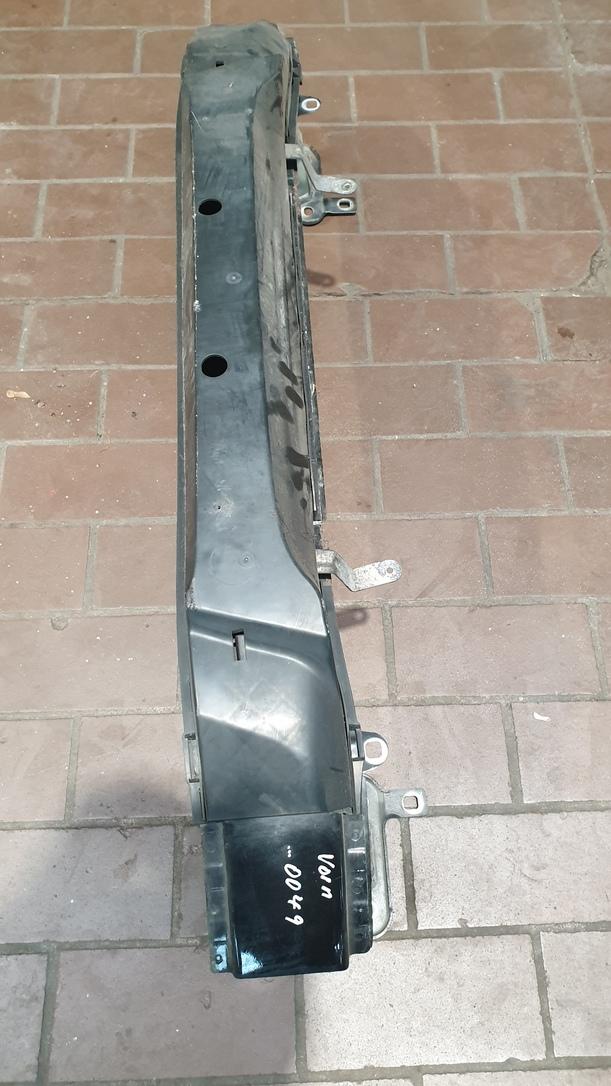 Foto: VERSTÄRKUNG VORNE eines Volvo V50 2.0D DPF CLX